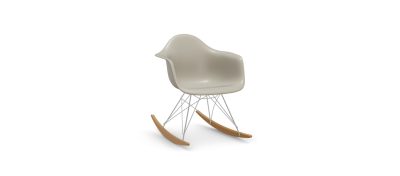 Eames Plastic Armchair RAR